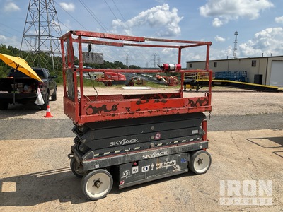 2016 Skyjack SJIII-3226 Electric Scissor Lift