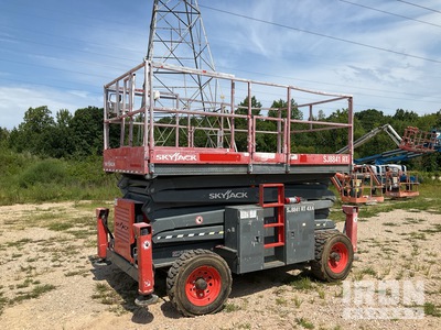 2016 Skyjack SJ8841 RT Dual Fuel 4x4 Scissor Lift