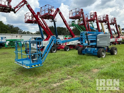 2015 Genie Z-45/25J 4WD Dual Fuel Articulating Boom Lift