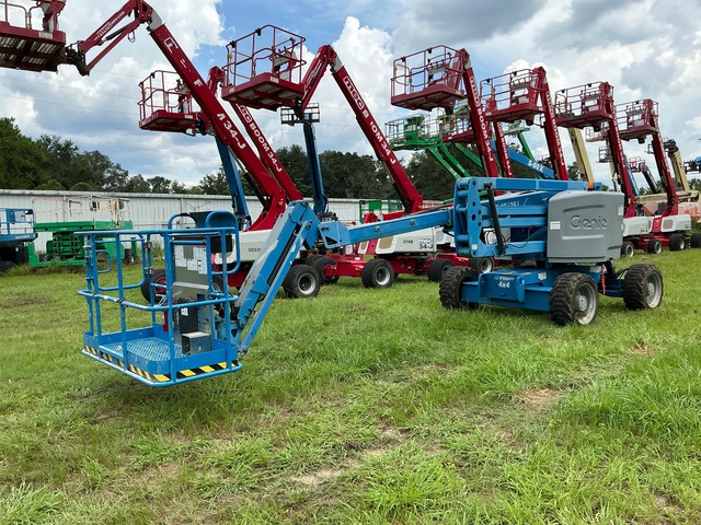 2015 Genie Z-45/25J 4WD Dual Fuel Articulating Boom Lift