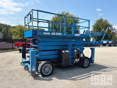 2016 Genie GS-5390 Dual Fuel 4x4 Scissor Lift