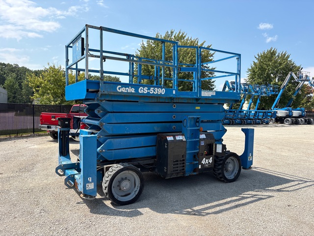 2016 Genie GS-5390 Dual Fuel 4x4 Scissor Lift