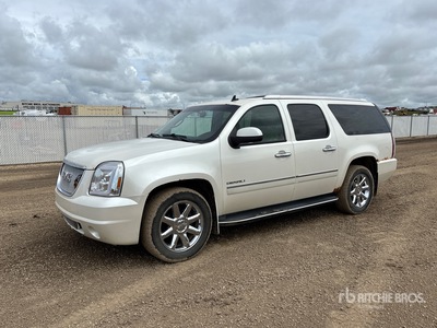 2011 GMC Yukon XL Denali 4WD SUV