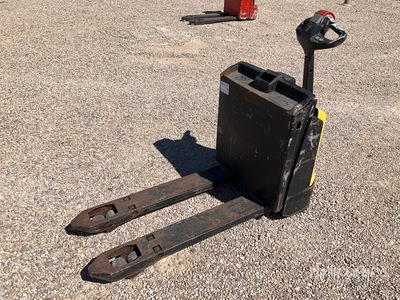 2020 Hyster P1.6 Electric Pallet Jack