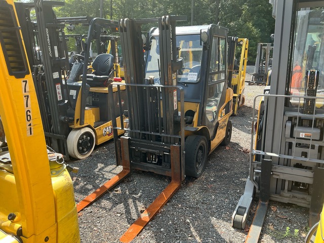 2018 Cat GP25N 3750 lb Cushion Tire Forklift 2018 Cat GP25N 3750 lb Cushion Tire Forklift