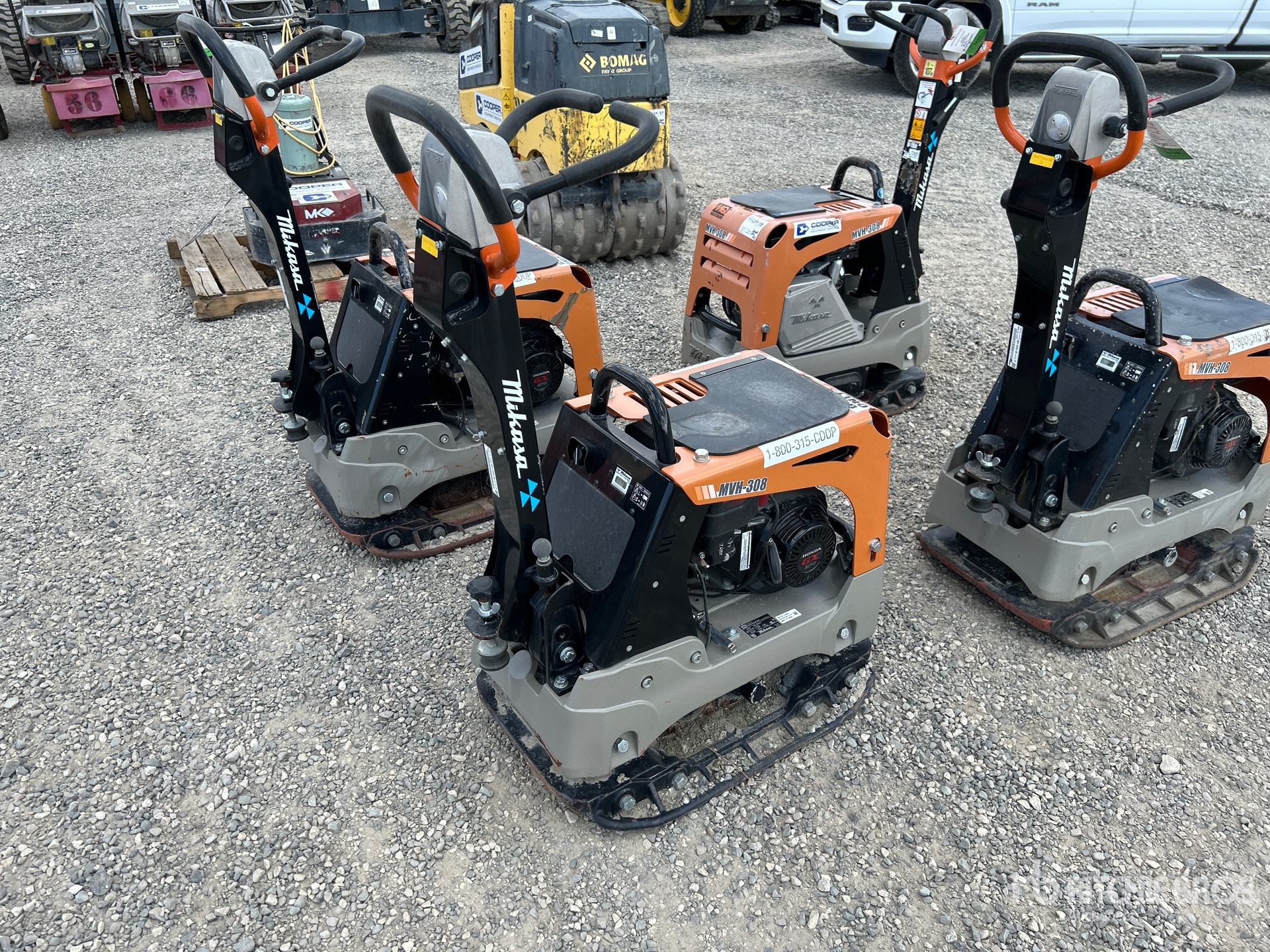 Mikasa MVH 308GH Vibratory Plate Compactor
