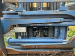 Hydraulics with Fork Positioning Cylinder (on fork carriage)