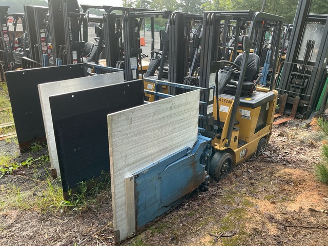 2020 Cat EC15N 2400 lb Cushion Tire Forklift
