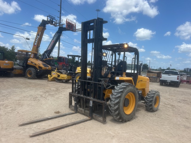 2018 JCB 930-2 6000 lb 4x2 Rough Terrain Forklift 2018 JCB 930-2 6000 lb 4x2 Rough Terrain Forklift