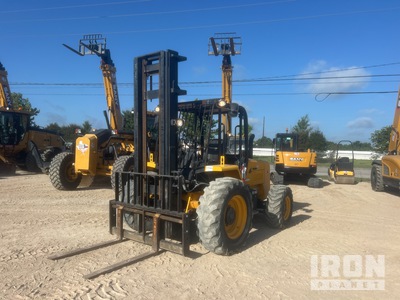 2018 JCB 930-2 6000 lb 4x2 رافعة شوكية للطرق الوعرة