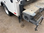 Configuration with Stabilizer Jacks