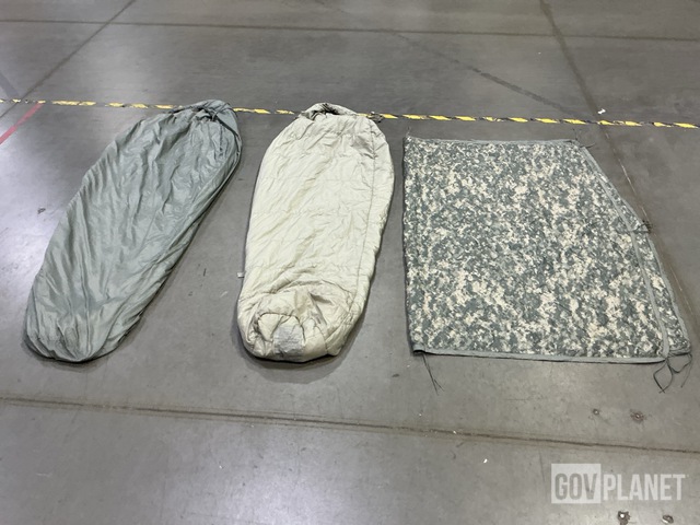 (111) Wet Weather Poncho Liners & (110) Sleeping Bags