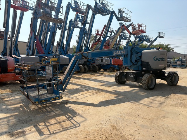 2016 Genie Z-62/40 4WD Diesel Articulating Boom Lift 2016 Genie Z-62/40 4WD Diesel Articulating Boom Lift