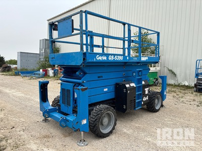 2017 Genie GS-5390 Diesel 4x4 Scissor Lift