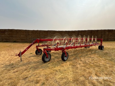 2018 Farm King Easy Rake SS 16 16 Wheel Hay Rake