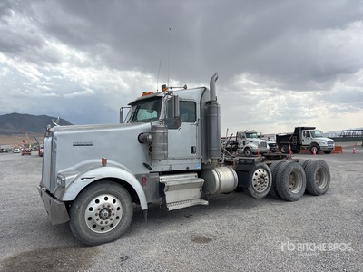 Kenworth Tri/A Day Cab Truck Tractor