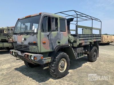 2003 Stewart & Stevenson M1078A1 LMTV 4x4 Cargo Truck