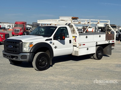 2015 Ford F-550 XL 4x2 Flatbed Truck