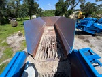 Feeder with Feed Hopper