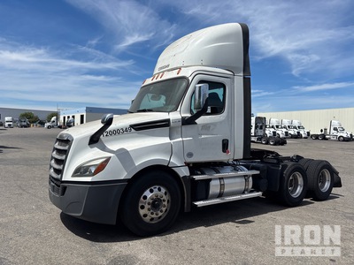 2020 Freightliner Cascadia 126 6x4 T/A Day Cab Truck Tractor