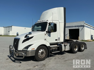 2020 Volvo VNL 300 6x4 Cabina per trattore stradale