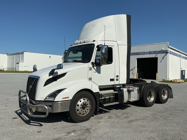 2020 Volvo VNL 300 6x4 T/A Day Cab Truck Tractor