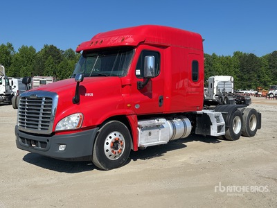 2019 Freightliner Cascadia 125 6x4 6x4 T/A Sleeper Truck Tractor