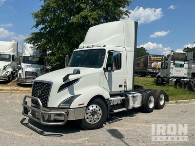 2020 Volvo VNL 300 6x4 Cabina per trattore stradale