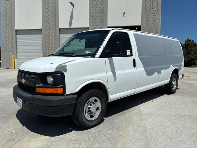 2009 Chevrolet G3500 Cargo Van
