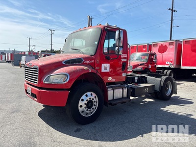 2012 Freightliner M2 Hybrid 4x2 تراكتور شاحنة (أحادي المحور)