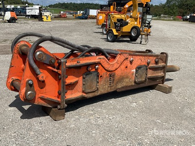 NPK GH-15 Q/C Hydraulic Breaker