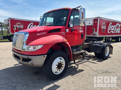2010 International 4400 4x2 تراكتور شاحنة (أحادي المحور)