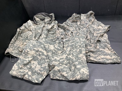 (50) Wet Weather Jackets, (24) Pairs of Trousers & (8) Wet Weather Parkas