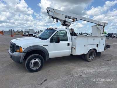 Altec AT200 30 ft on 2005 Ford F-450 XL 4x2 Podnośnik Koszowy