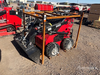 2026 SDLOOL SL-323TZ Mini Skid Steer Loader