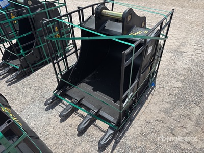Trojan 120CL 36 in Digging Excavator Bucket - Fits 65 mm Cat 311/312/313/314 Kobelco 140 Deere/Hitachi ZX120/135 Case 130/135, Doosan DX140 (Unused)