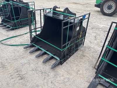 Trojan 120CL 42 in Digging Excavator Bucket - Fits 65 mm Cat 311/312/313/314 Kobelco 140 Deere/Hitachi ZX120/135 Case 130/135, Doosan DX140