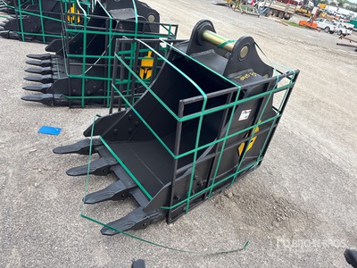 Trojan 200CL 36 in Digging Excavator Bucket - Fits 80 mm Cat 320/321/323, Hyundai R210 Komatsu PC200/220, Deere 160/200/225 Kobelco SK210, Case 210/225, Doosan DX225