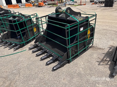 Trojan 200CL 54 in Digging Excavator Bucket - Fits 80 mm Cat 320/321/323, Hyundai R210 Komatsu PC200/220, Deere 160/200/225 Kobelco SK210, Case 210/225, Doosan DX225