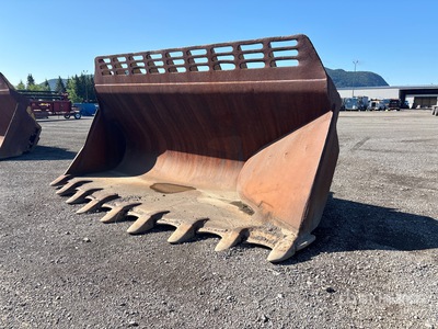 168 in Tilting Wheel Loader Bucket - Fits Cat 988