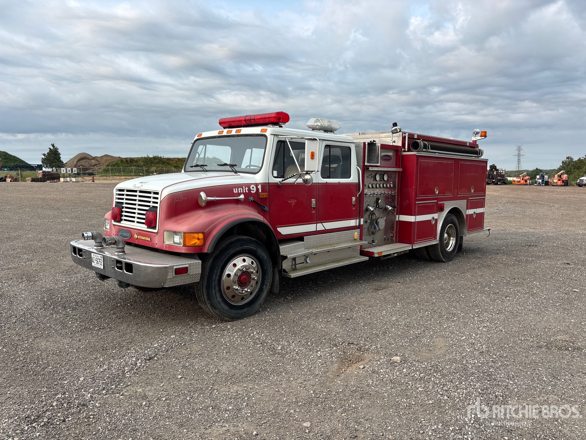 1993 International 4900 4x2 Crew Cab Fire Truck