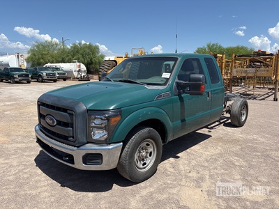 2013 Ford F-250 XL 4x2 Extended Cab الكابينة والهيكل