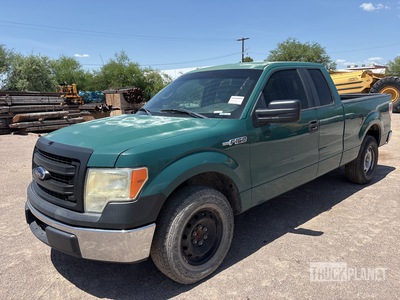 2014 Ford F-150 XL 4x2 Extended Cab Pickup
