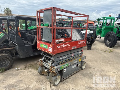 2015 Skyjack SJIII-3219 Electric Piattaforma aerea verticale