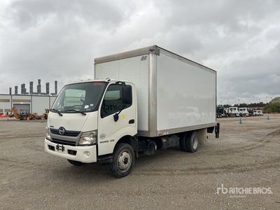 2016 Hino XJC720 4x2 Van Truck
