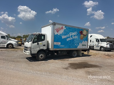 2016 Hino XJC720 4x2 Van Truck