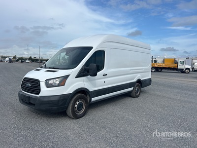 2017 Ford Transit 250 バン