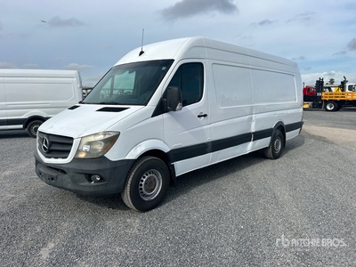 2014 Mercedes-Benz Sprinter 2500 バン
