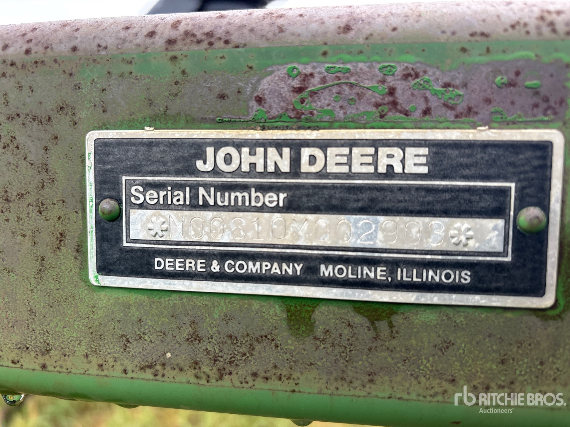 John Deere 1610 36 ft Cultivator