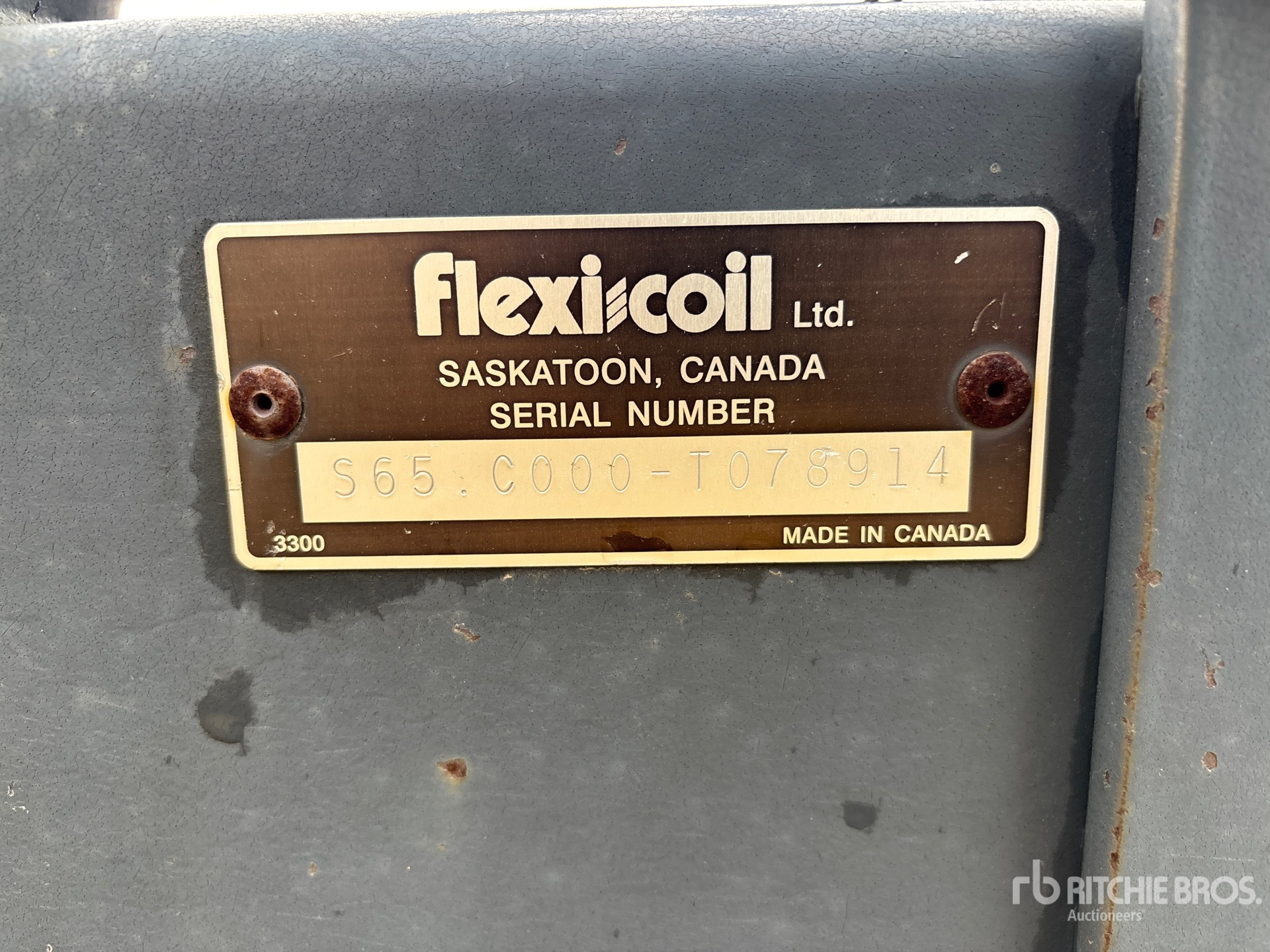 Flexi-Coil S65 100 ft S/A Pull-Type Sprayer